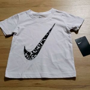 White nike tee NWT